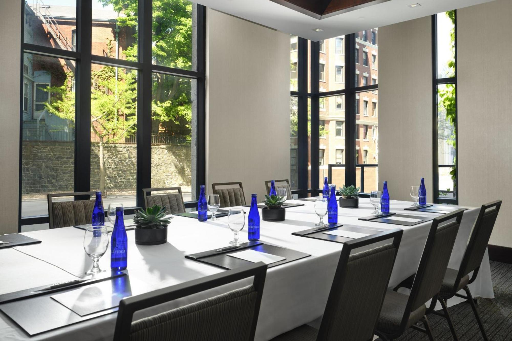 Hotel The Westin Portland Harborview Esterno foto